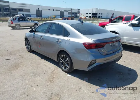 2024 Kia Forte Lxs z USA, uszkodzony, nr VIN 3KPF24AD8RE730269